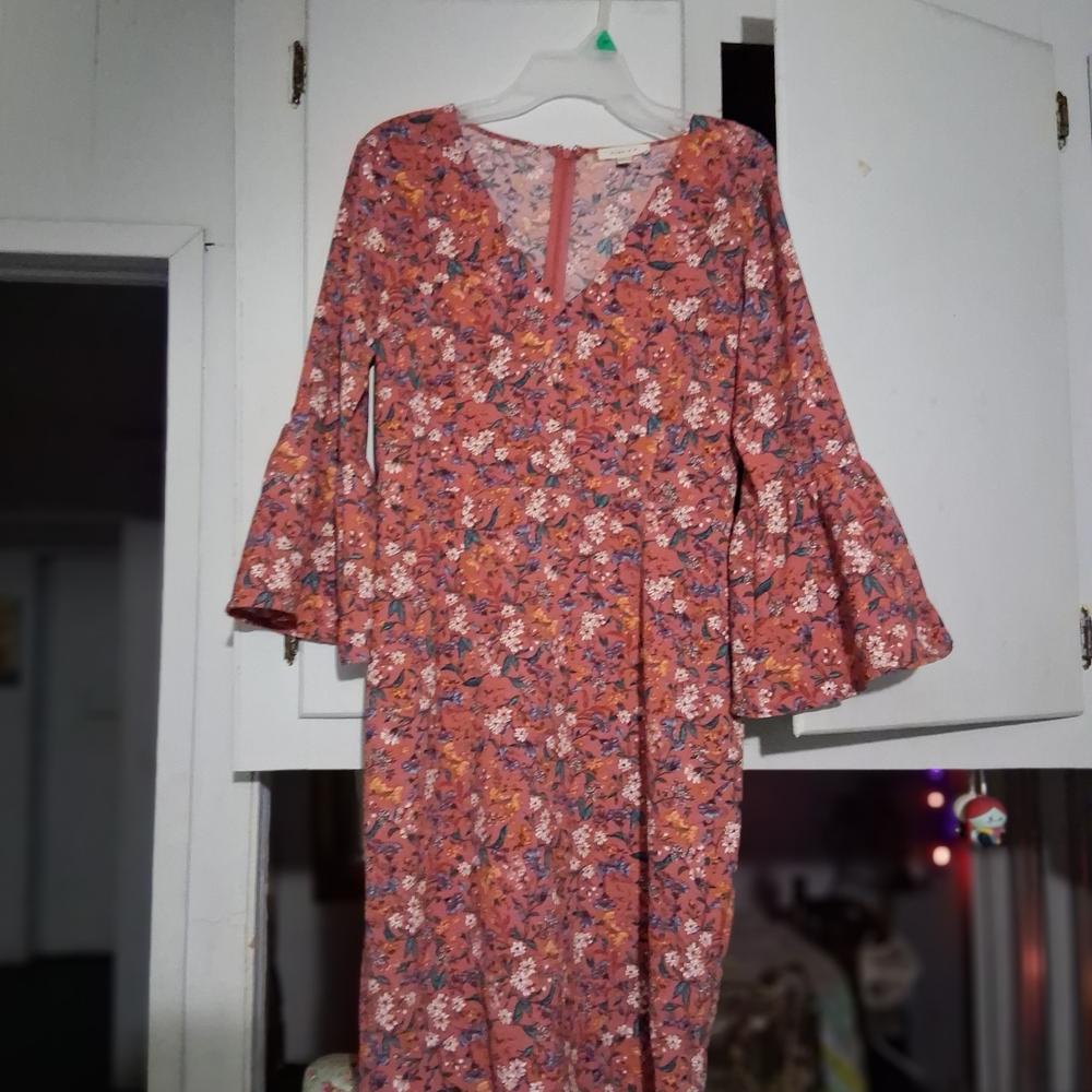 Gilli Pink Sundress with V-Neck and Bell Sleeves